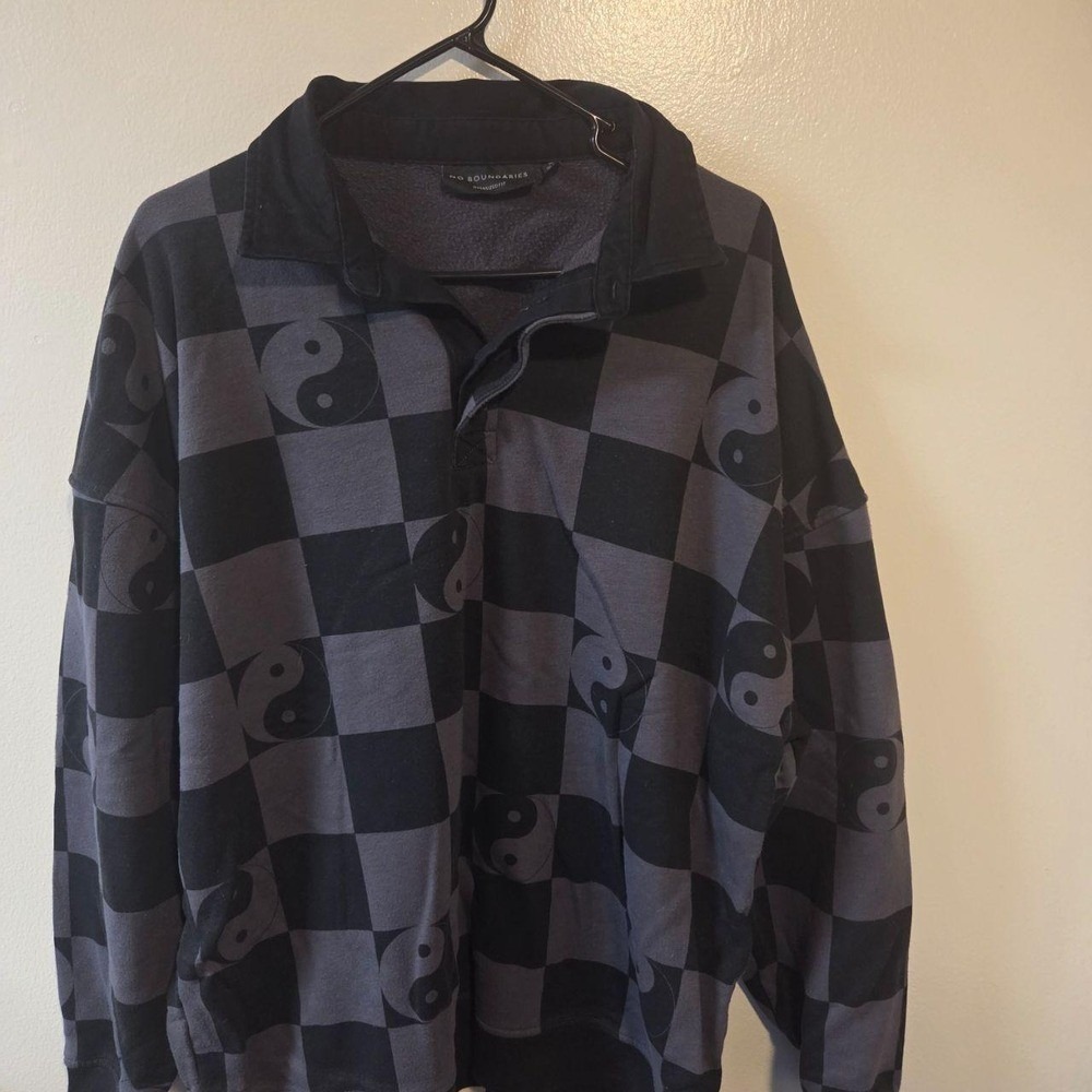 No Boundaries Yin Yang Checkerboard Oversized Polo Sweatshirt Mens XL Grey Black